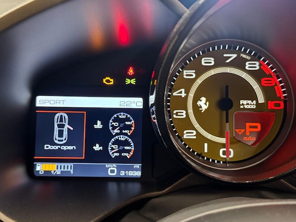 Used Ferrari FF 2016 for sale - 76123630: Photo 17