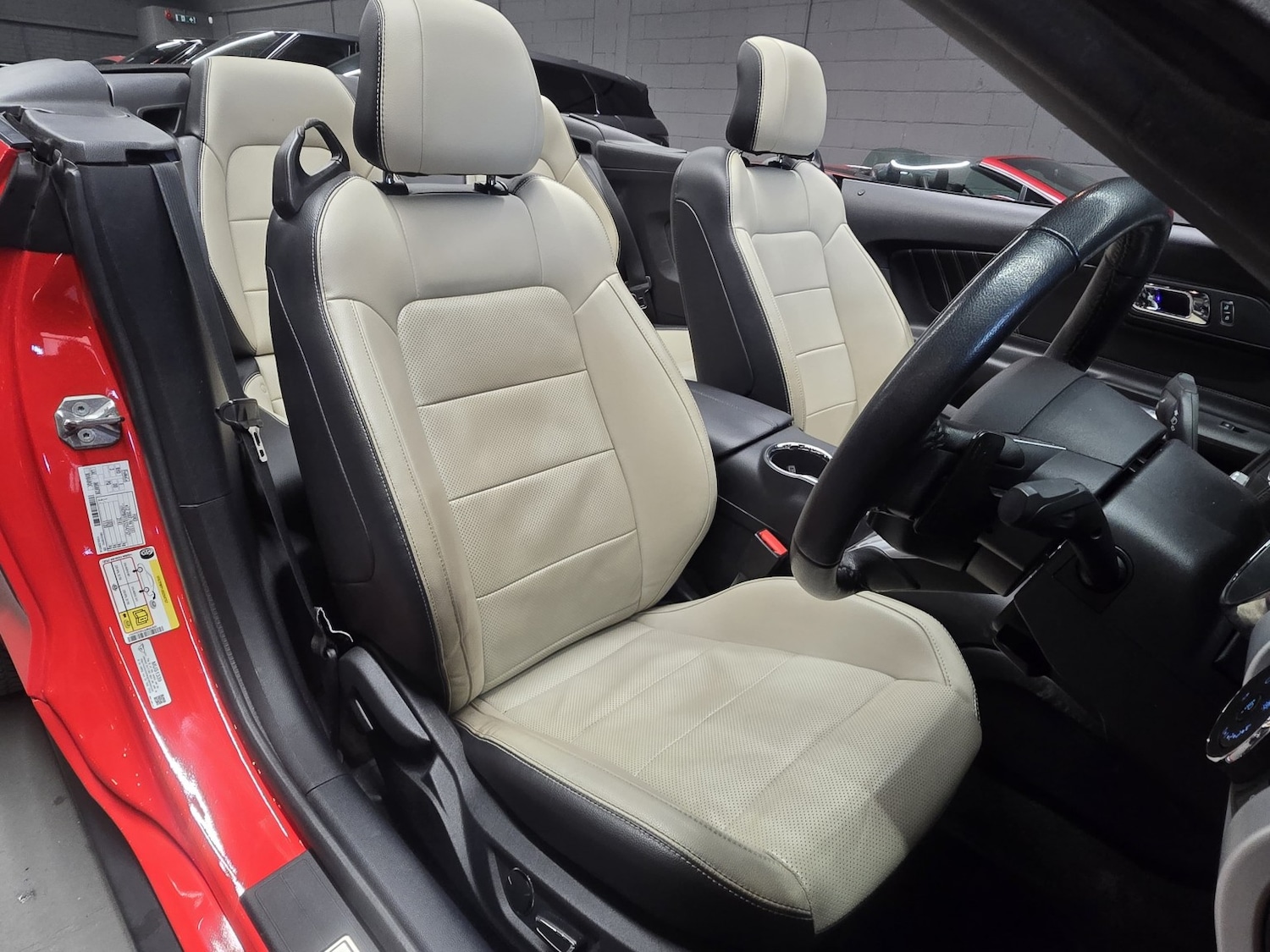 Used Ford Mustang 2016 for sale - 78084409: Photo 11