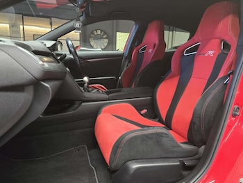 Used Honda Civic 2017 for sale - 76123624: Photo