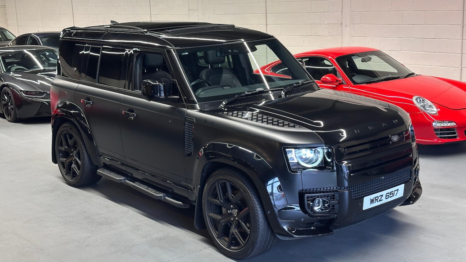 Used Land Rover Defender 110 2023 for sale - 76784989: Photo 1