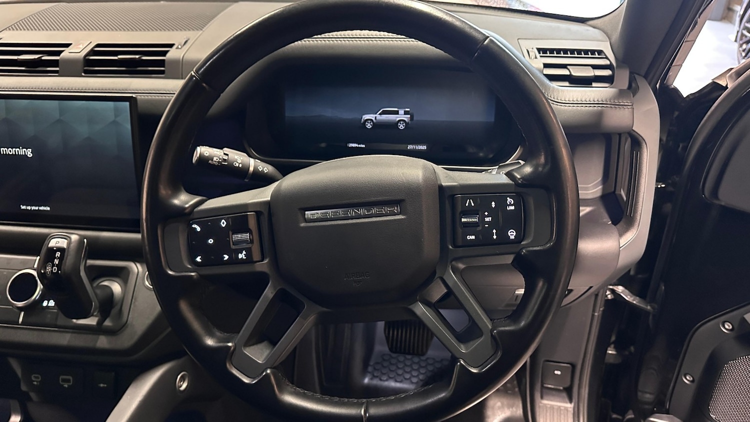 Used Land Rover Defender 110 2023 for sale - 76784989: Photo 28