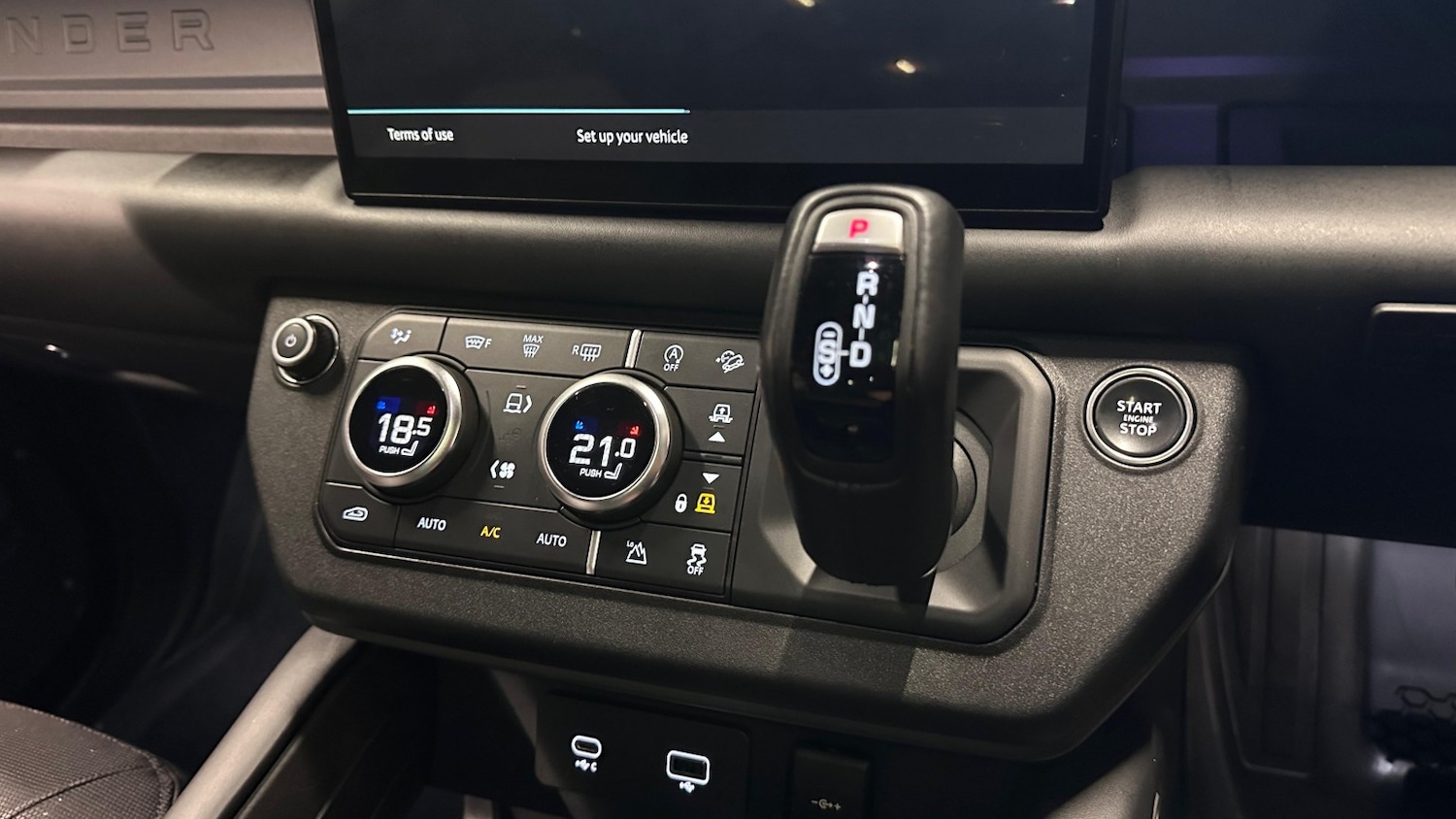 Used Land Rover Defender 110 2023 for sale - 76784989: Photo 30