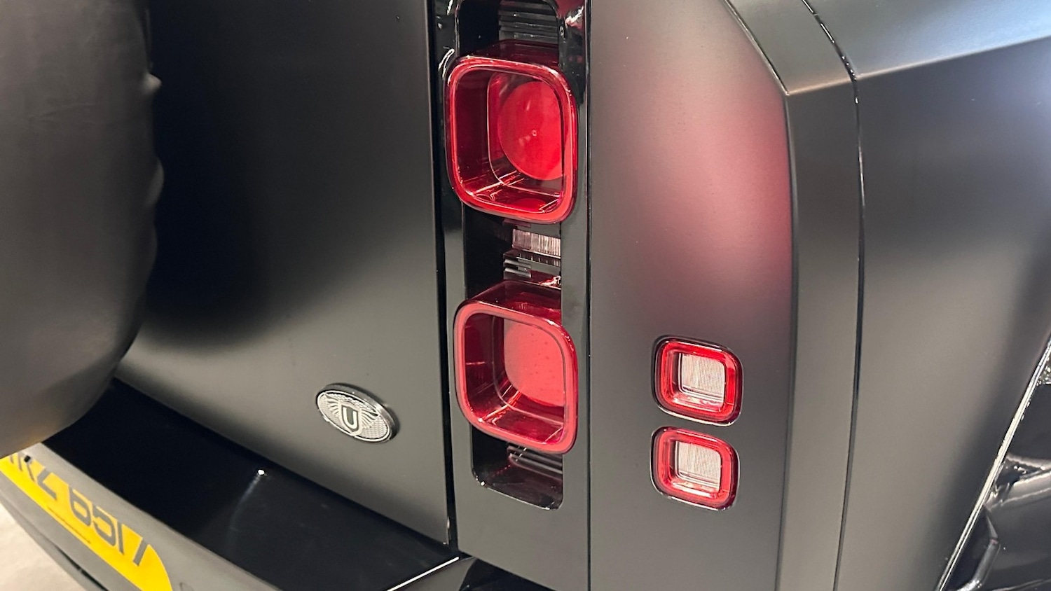 Used Land Rover Defender 110 2023 for sale - 76784989: Photo 8