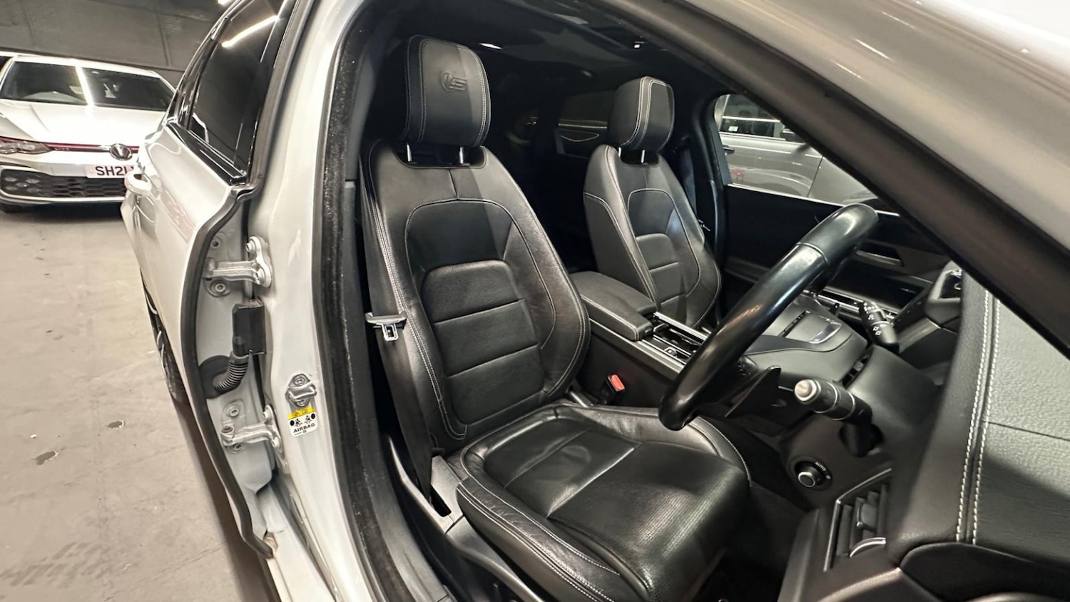 Used Jaguar XF 2016 for sale - 77438440: Photo 17