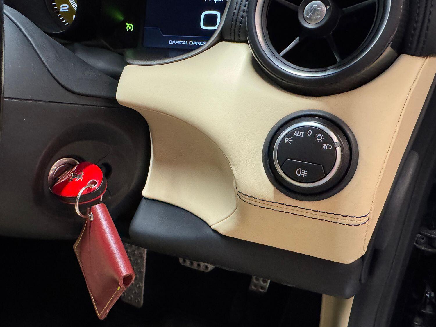 Used Ferrari FF 2016 for sale - 76794399: Photo 38