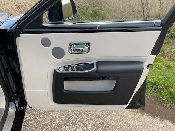 Used Rolls-Royce Ghost 2013 for sale - 76123634: Photo 24