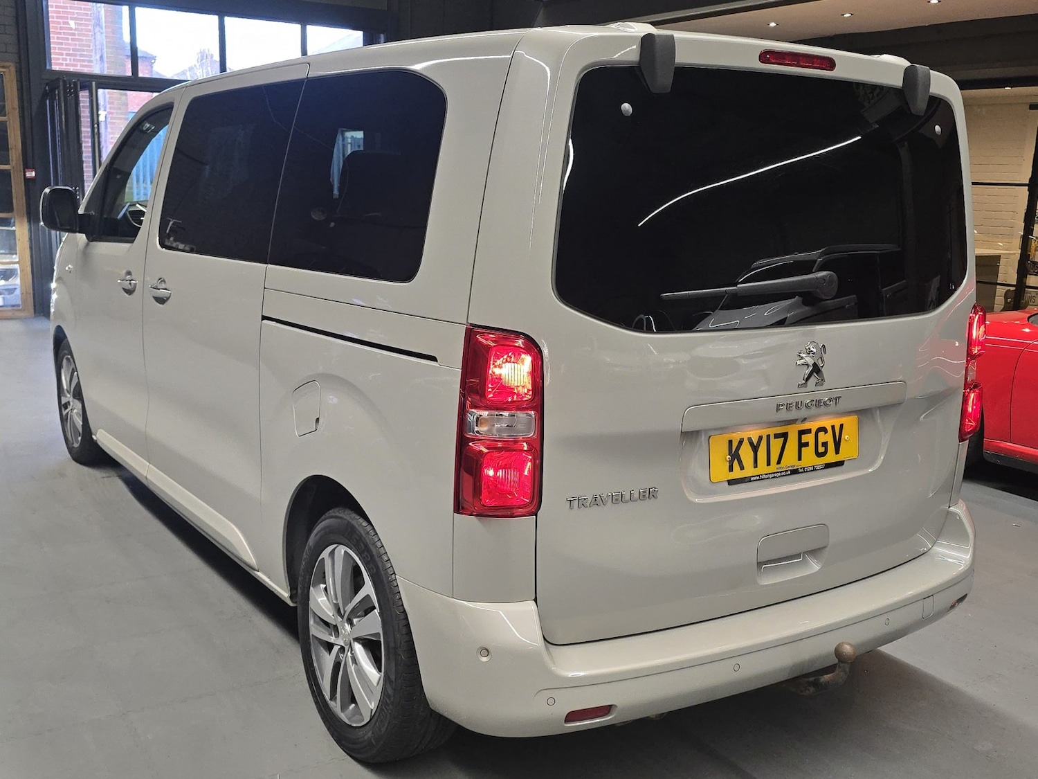 Used Peugeot Traveller 2017 for sale - 77342569: Photo 8