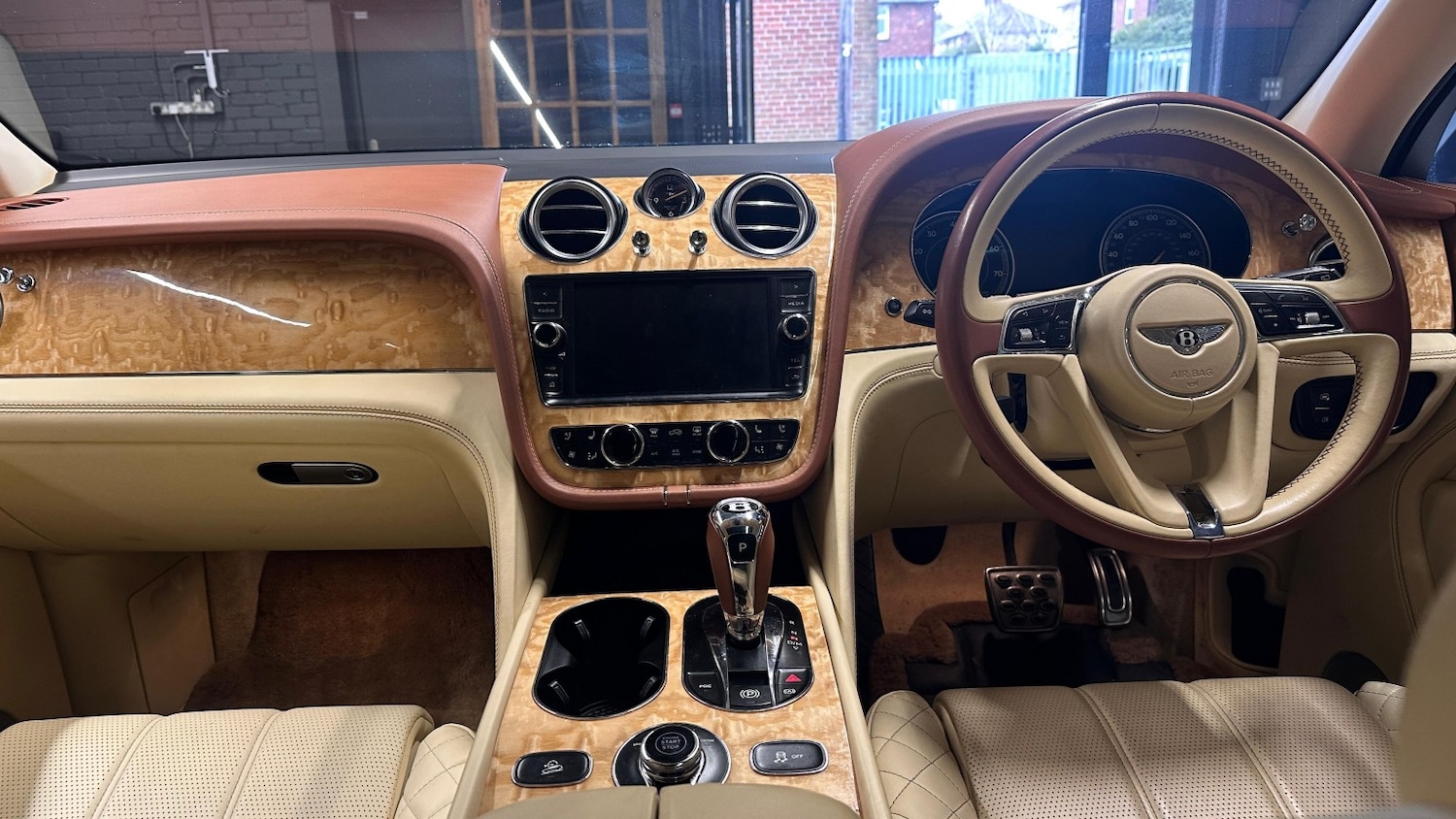 Used Bentley Bentayga 2016 for sale - 78143745: Photo 19