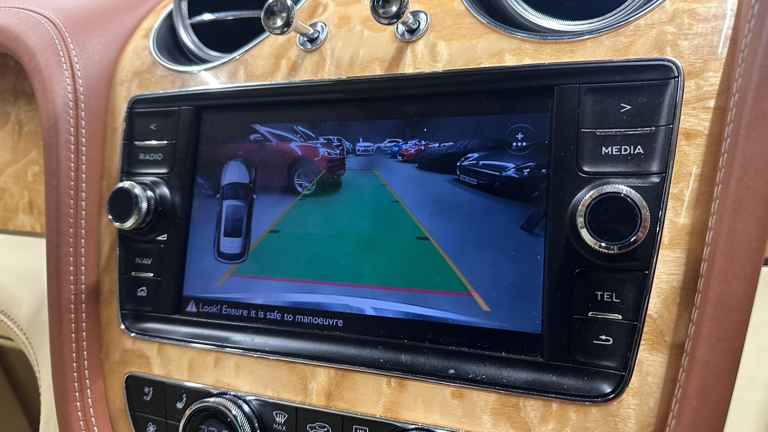 Used Bentley Bentayga 2016 for sale - 78143745: Photo 22