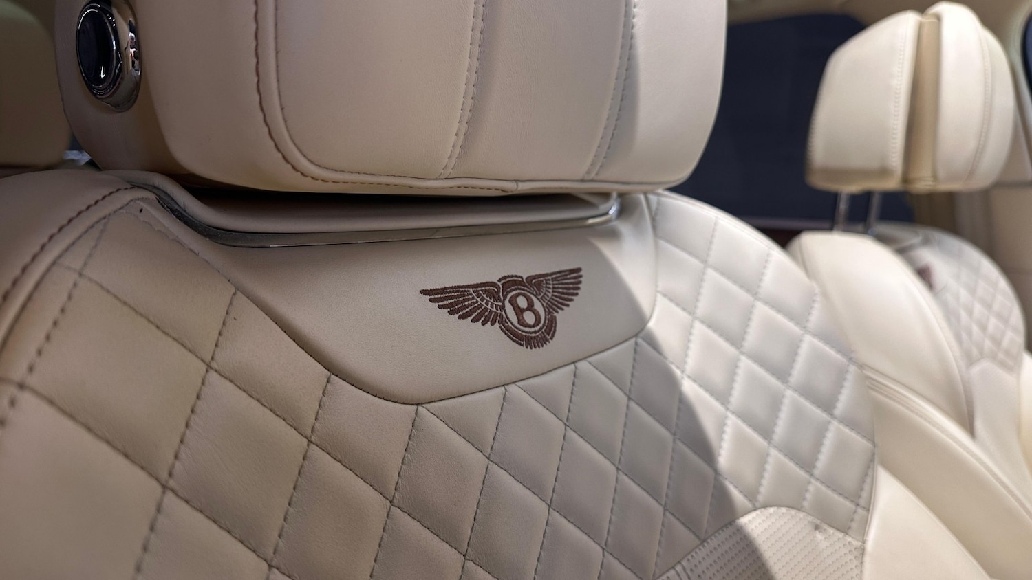 Used Bentley Bentayga 2016 for sale - 78143745: Photo 24