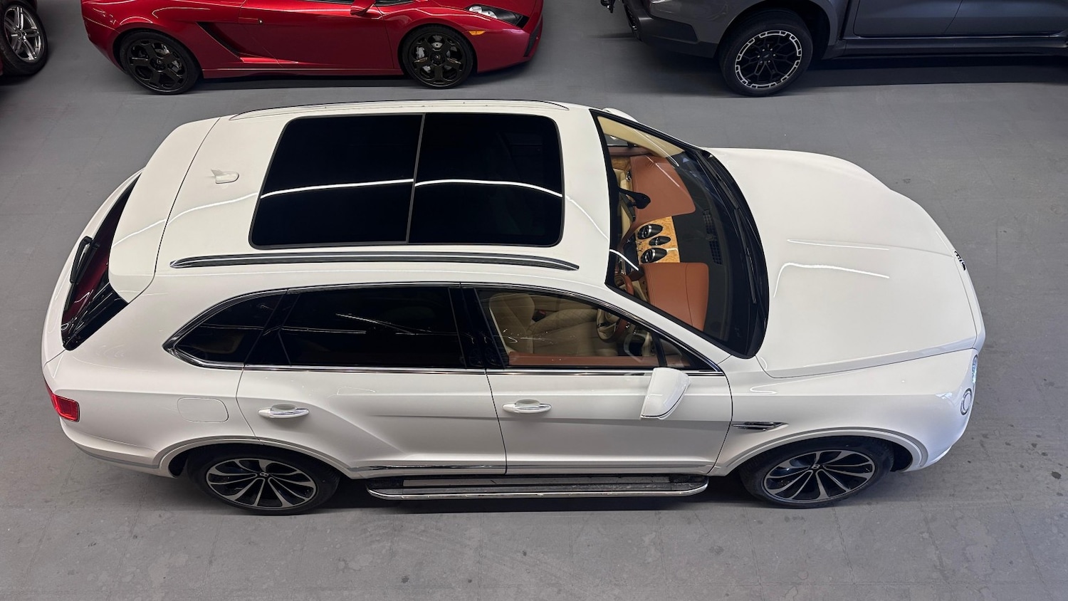 Used Bentley Bentayga 2016 for sale - 78143745: Photo 3