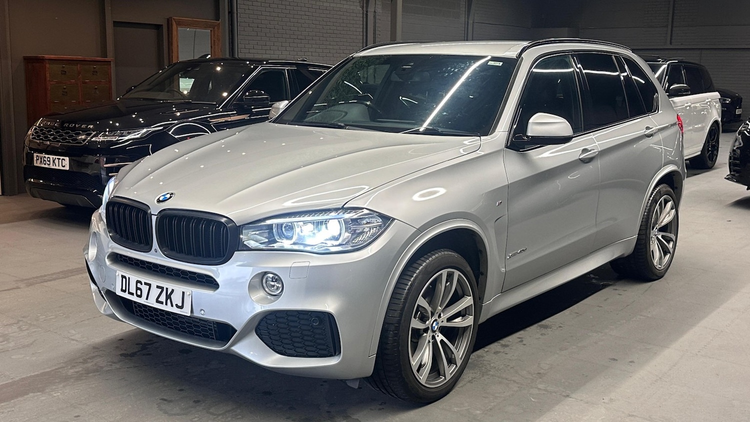 Used BMW X5 2017 for sale - 77289111: Photo 4