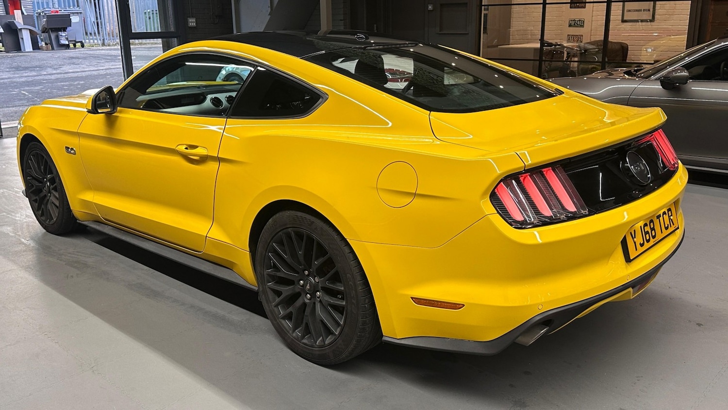 Used Ford Mustang 2018 for sale - 76571193: Photo 4