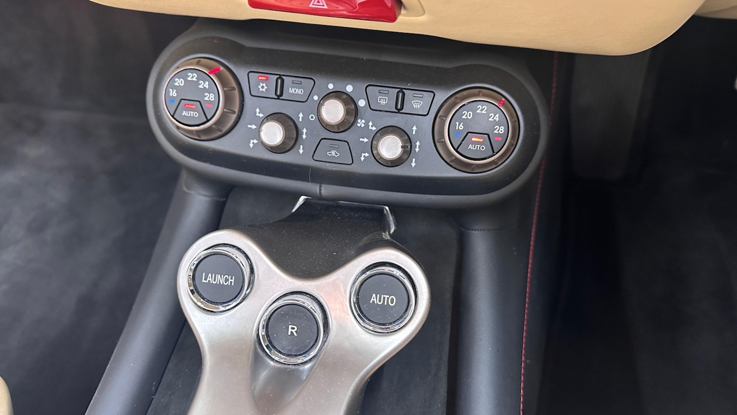 Used Ferrari California 2009 for sale - 76687168: Photo 24