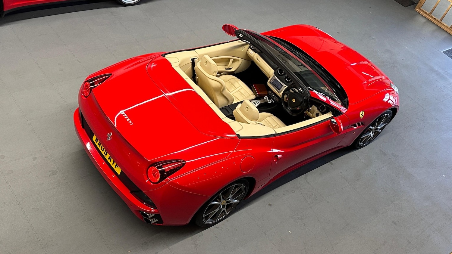 Used Ferrari California 2009 for sale - 76687168: Photo 6
