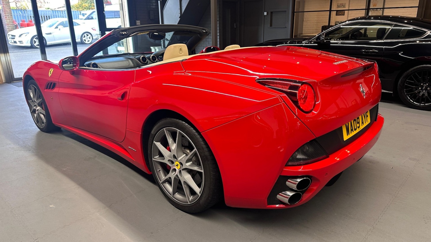 Used Ferrari California 2009 for sale - 76687168: Photo 8