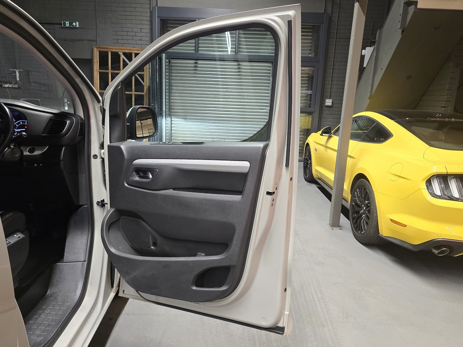 Used Peugeot Traveller 2017 for sale - 77766410: Photo 13