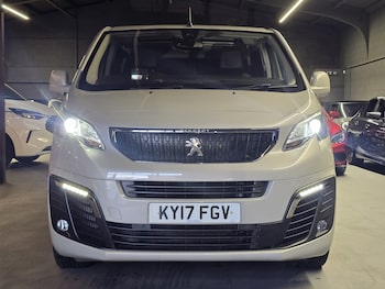 Used Peugeot Traveller 2017 for sale - 77766410: Photo