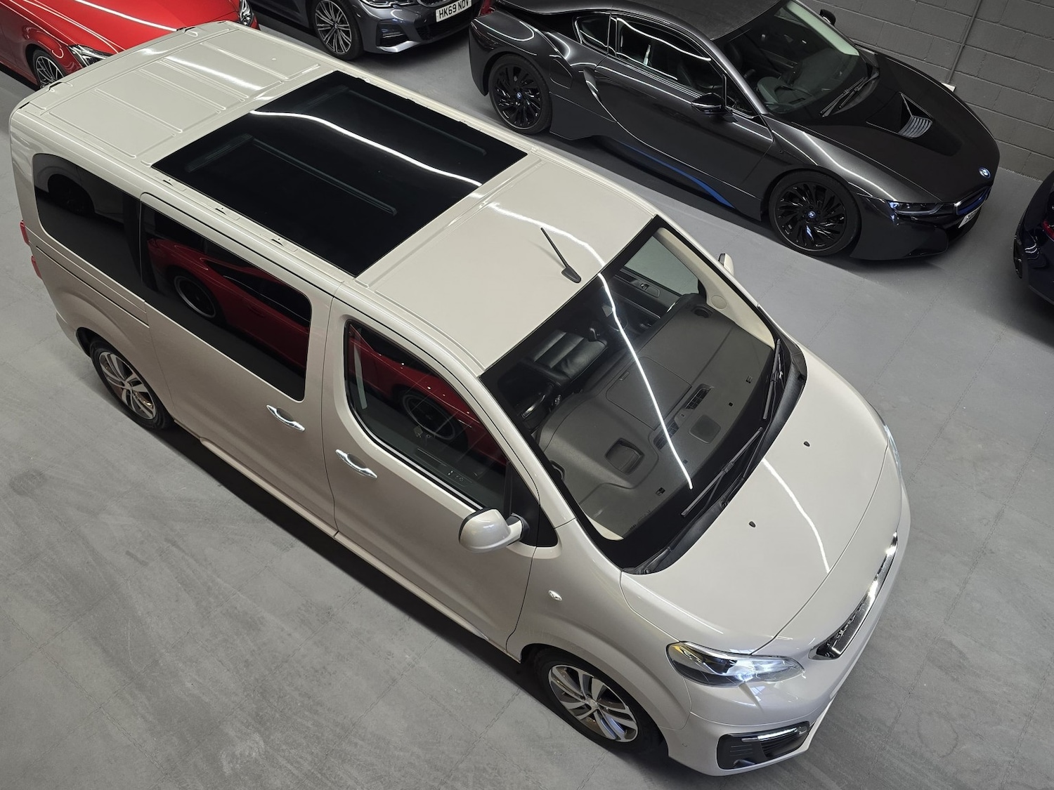 Used Peugeot Traveller 2017 for sale - 77766410: Photo 4