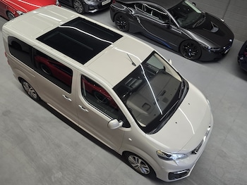 Used Peugeot Traveller 2017 for sale - 77766410: Photo