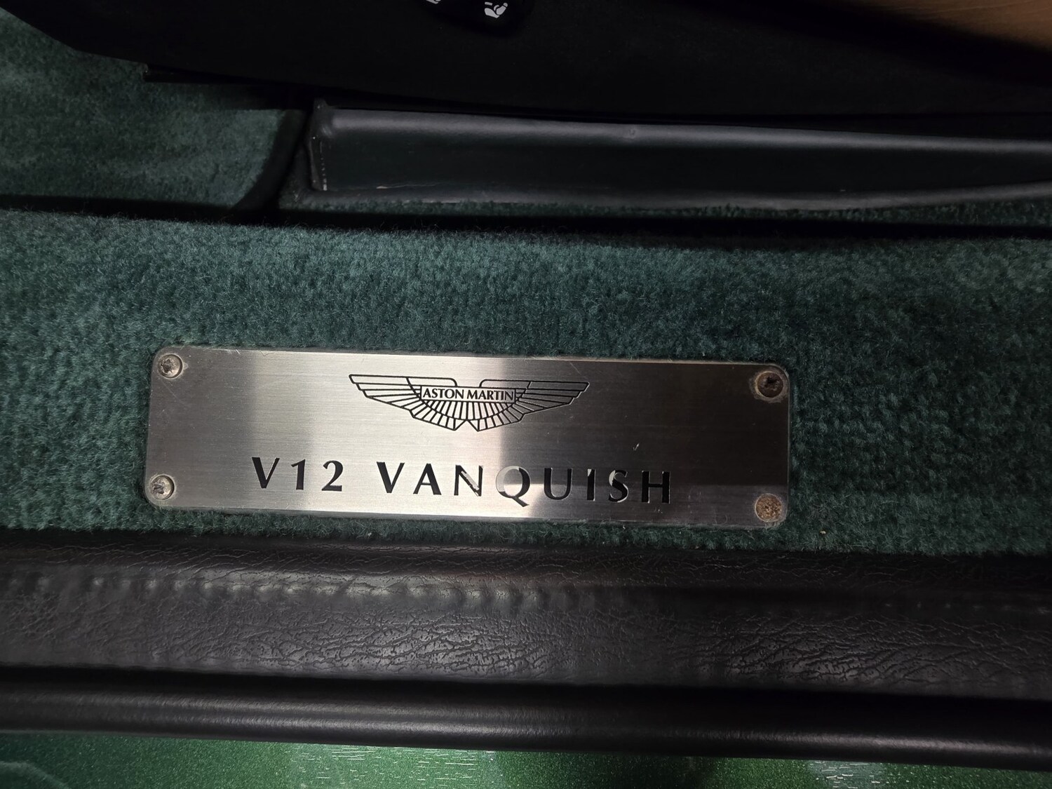 Used Aston Martin Vanquish 2001 for sale - 77864828: Photo 26
