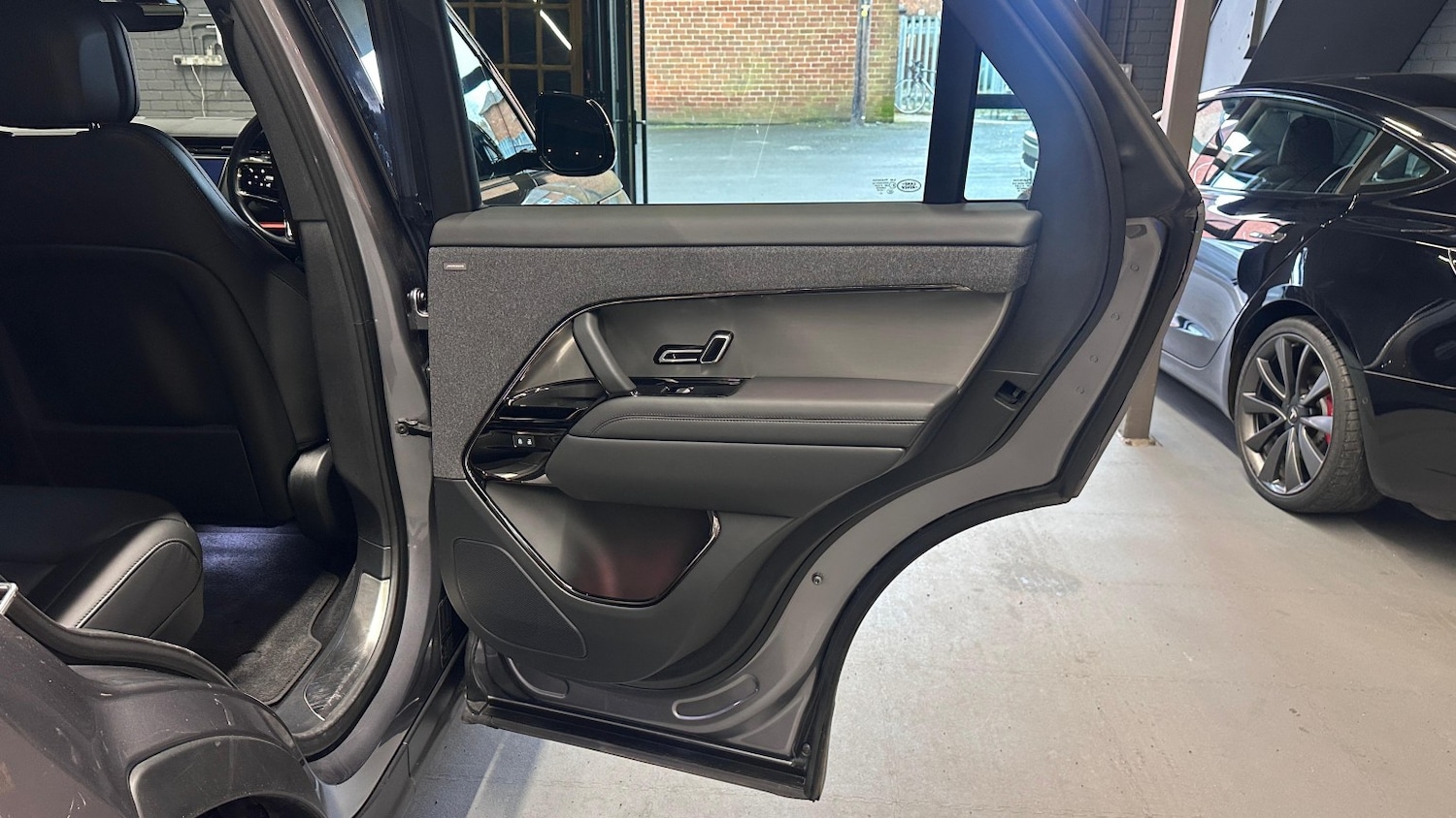 Used Land Rover Range Rover Sport 2023 for sale - 77837047: Photo 10