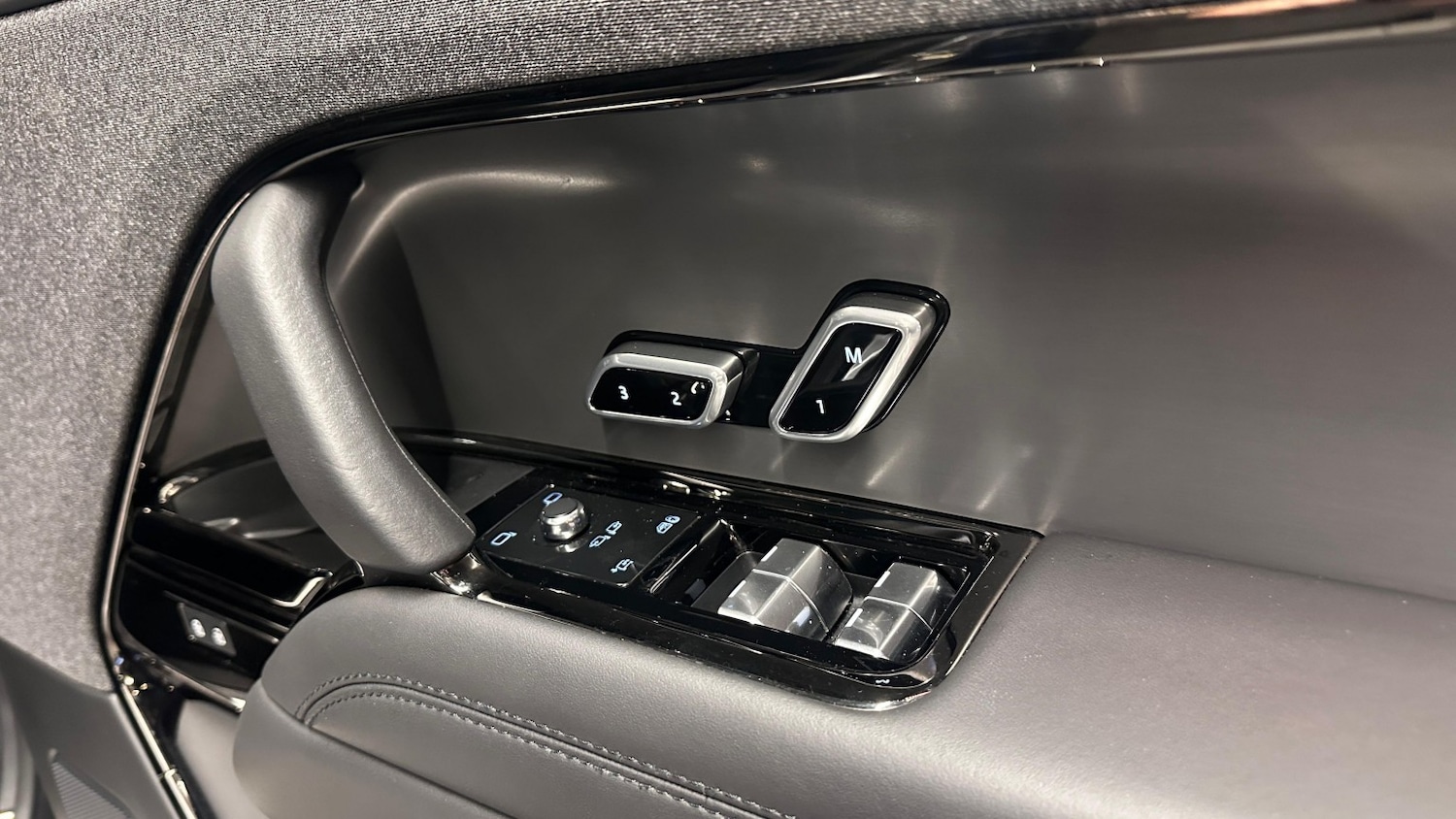 Used Land Rover Range Rover Sport 2023 for sale - 77837047: Photo 12