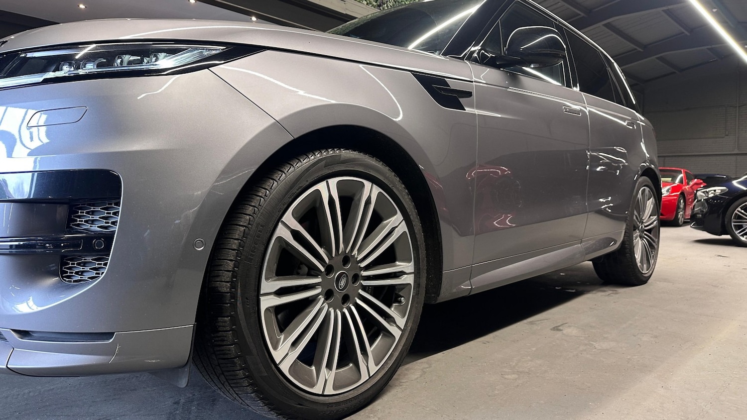 Used Land Rover Range Rover Sport 2023 for sale - 77837047: Photo 8