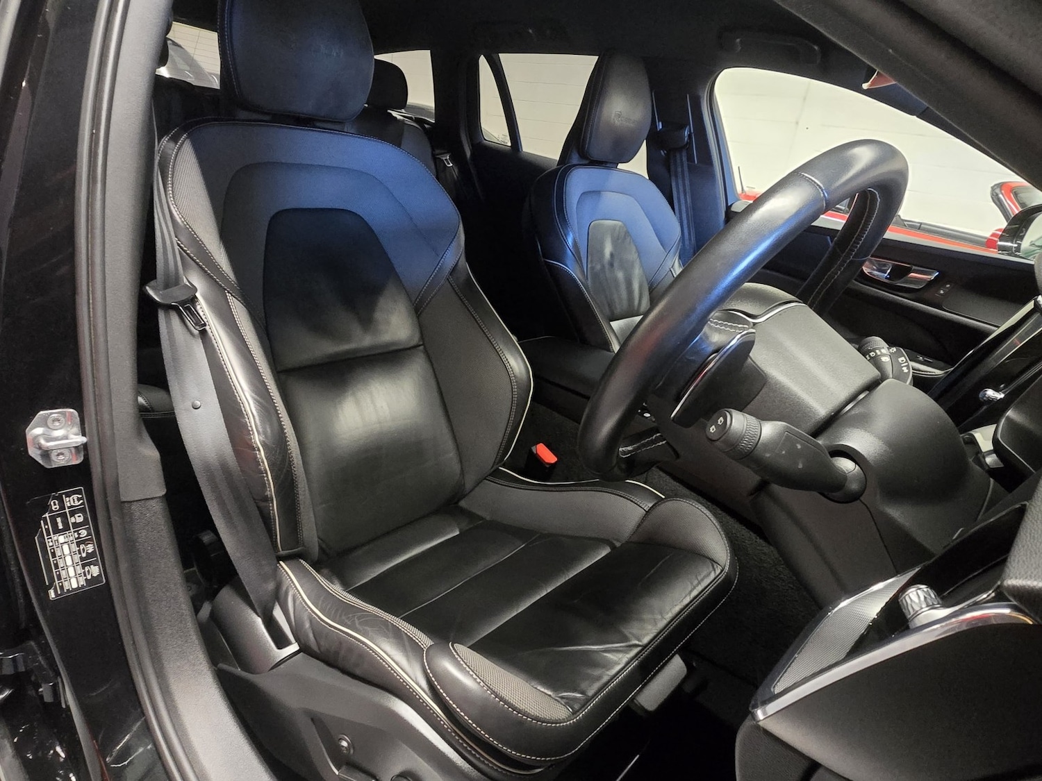 Used Volvo V60 2019 for sale - 76741381: Photo 12