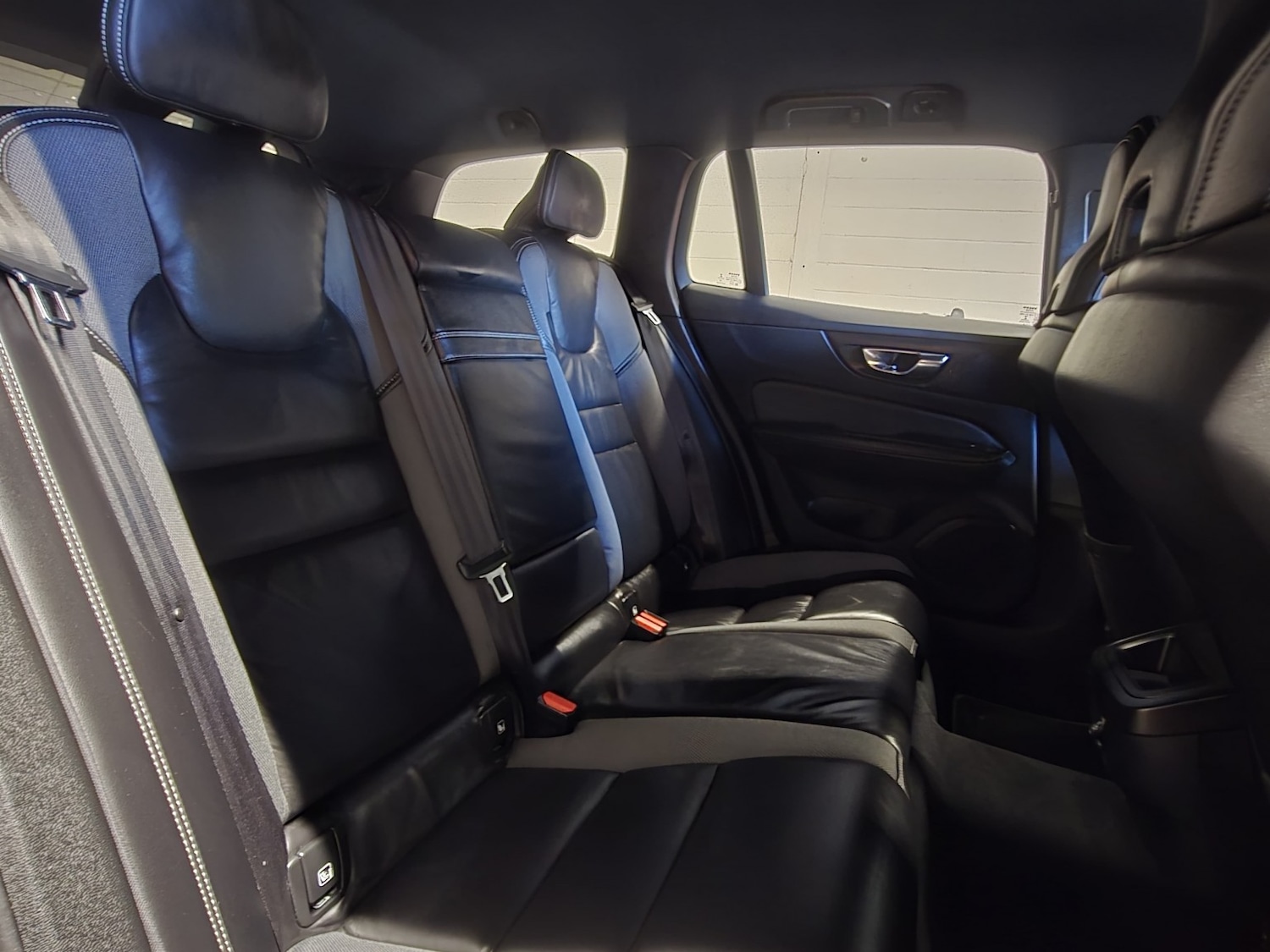 Used Volvo V60 2019 for sale - 76741381: Photo 17