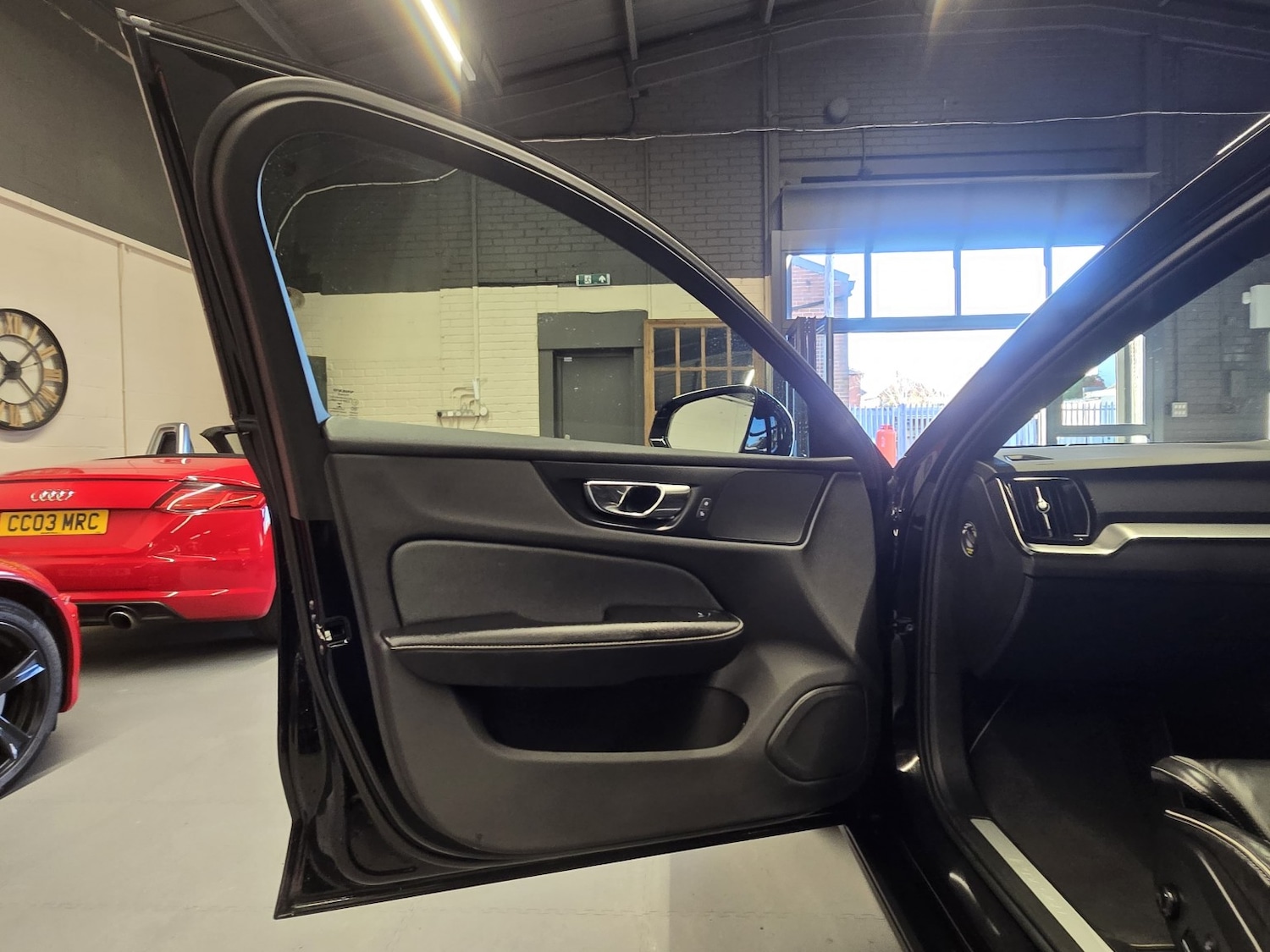 Used Volvo V60 2019 for sale - 76741381: Photo 26