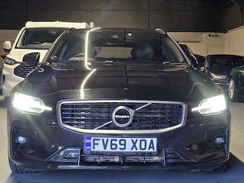Used Volvo V60 2019 for sale - 76741381: Photo