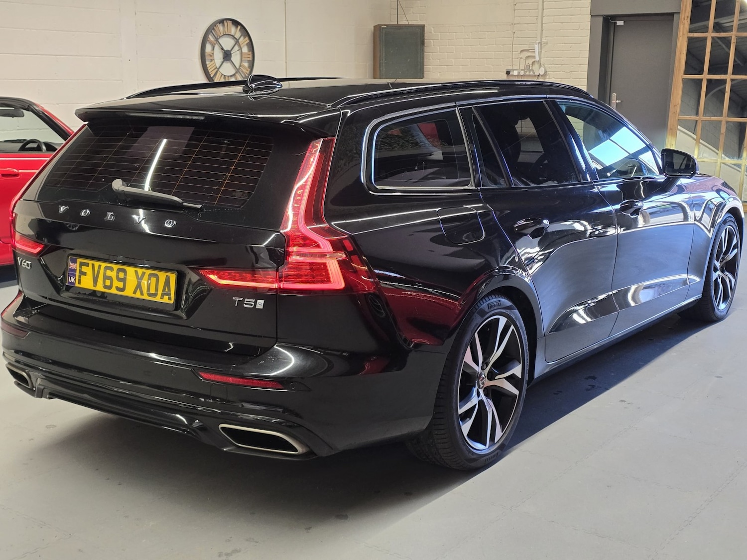 Used Volvo V60 2019 for sale - 76741381: Photo 8