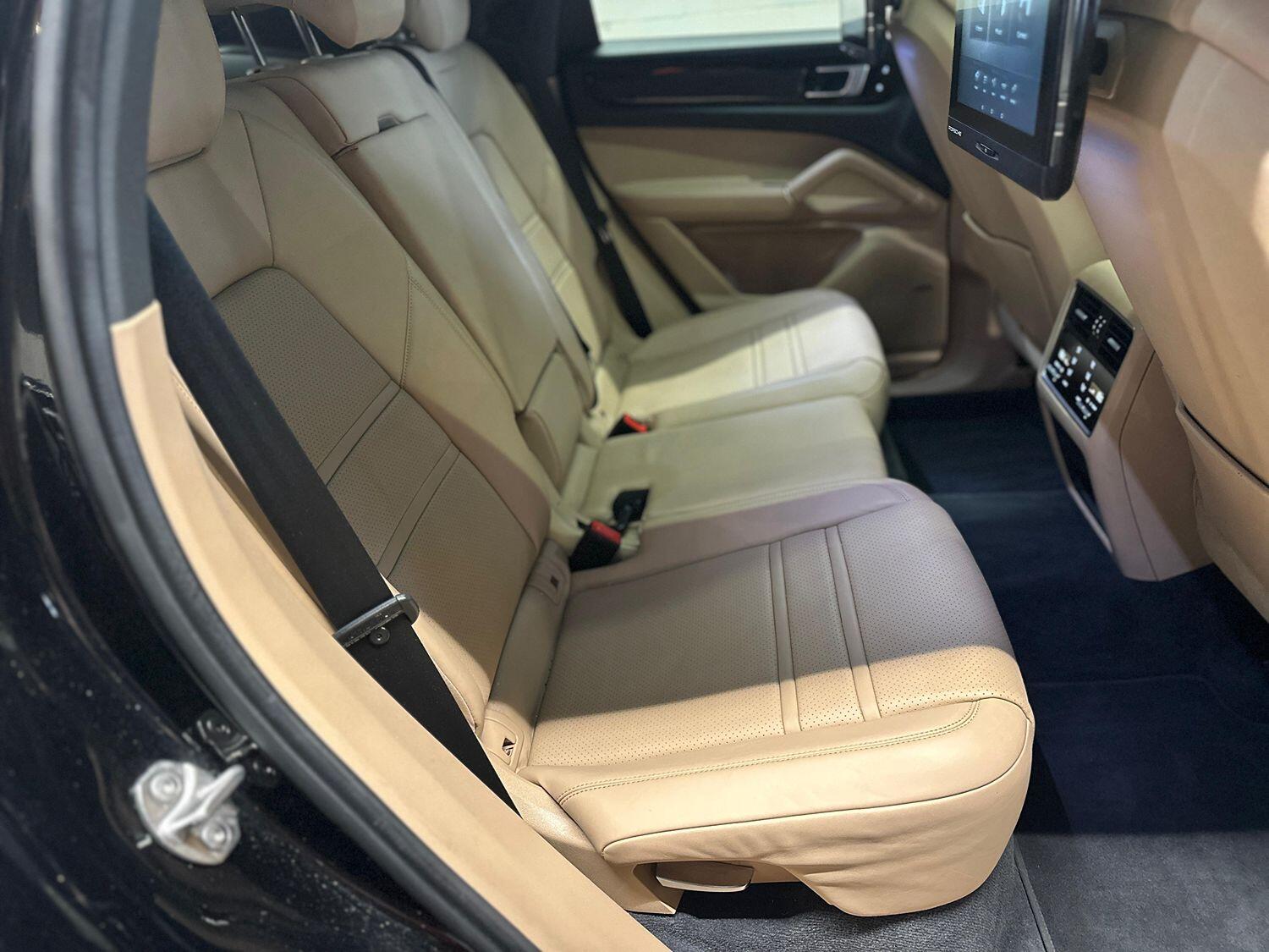 Used Porsche Cayenne 2020 for sale - 76123633: Photo 18