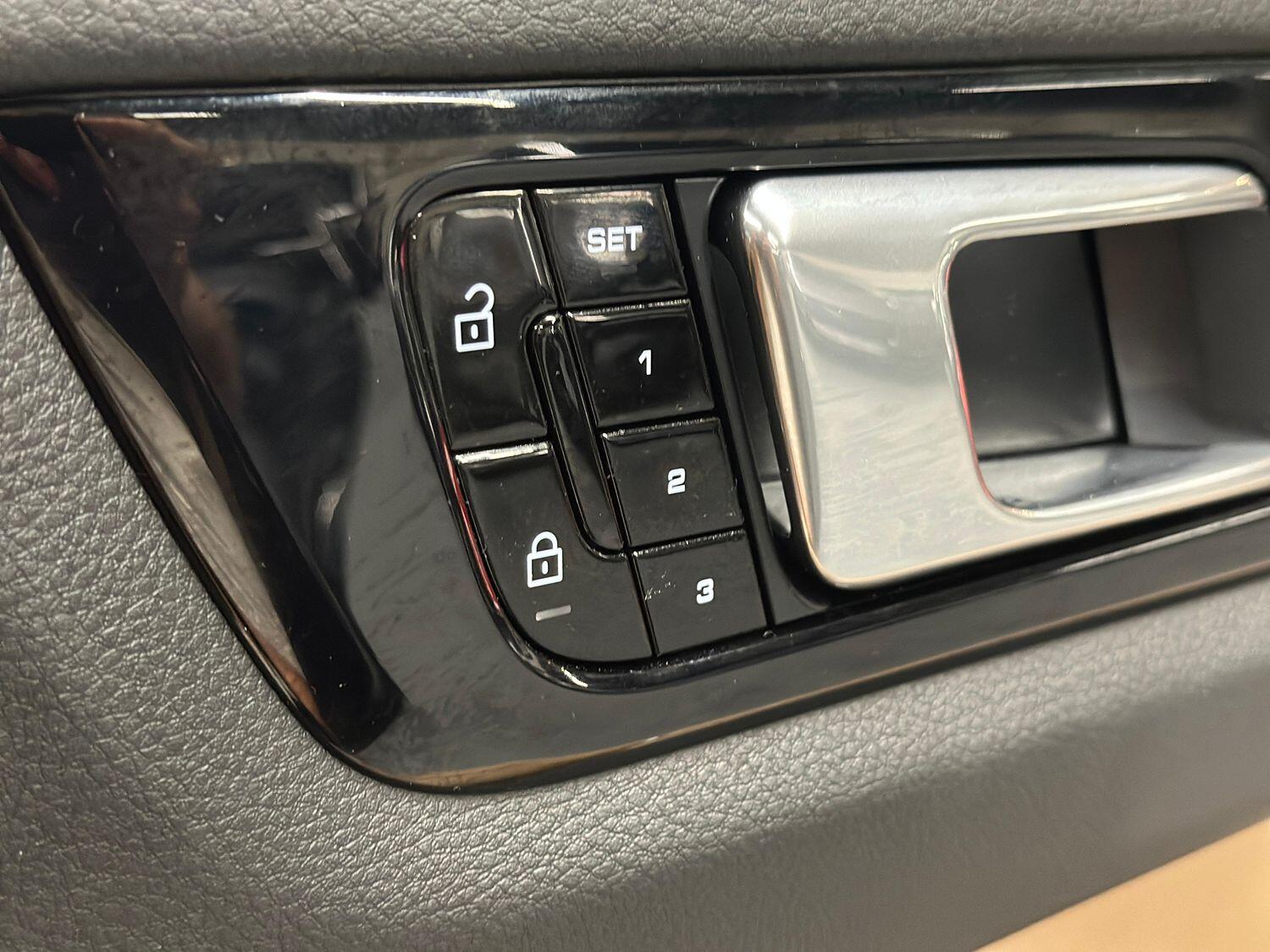 Used Porsche Cayenne 2020 for sale - 76123633: Photo 35