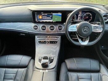 Used Mercedes-Benz CLS 2018 for sale - 76120308: Photo