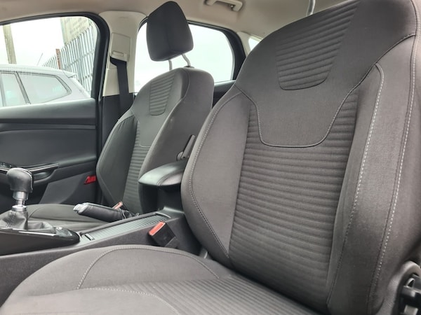 Used Ford Focus 2015 for sale - 75221736: Photo 16