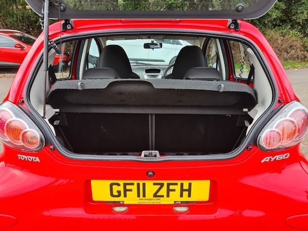Used Toyota AYGO 2011 for sale - 76148412: Photo 13