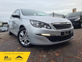 Used Peugeot 308 2016 for sale - 76570795: Photo