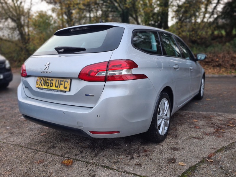 Used Peugeot 308 2016 for sale - 76570795: Photo 8