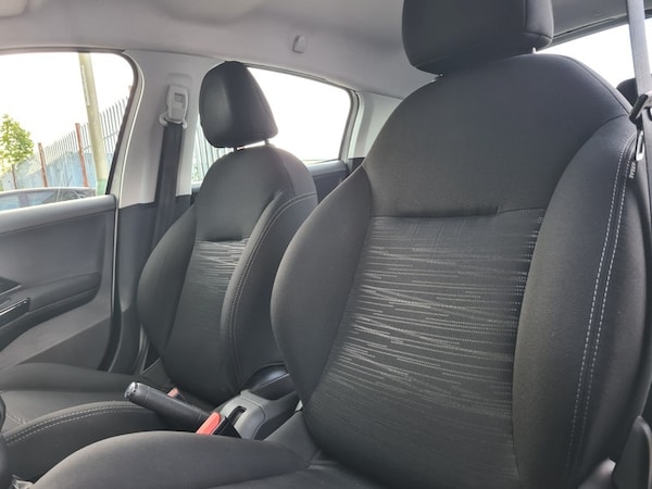 Used Peugeot 208 2015 for sale - 76292277: Photo 15
