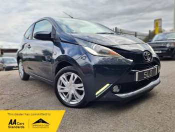 2014 - 1.0 VVT-i X-Pression 3dr