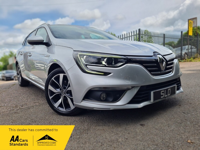 Used Renault Megane 2017 for sale - 76884600: Photo 1