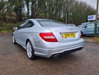 Used Mercedes-Benz C-Class 2011 for sale - 75321713: Photo