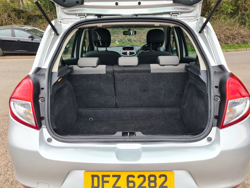 Used Renault Clio 2010 for sale - 78201381: Photo 13