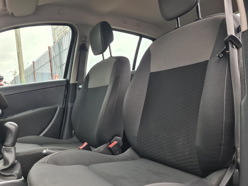 Used Renault Clio 2010 for sale - 78201381: Photo 16