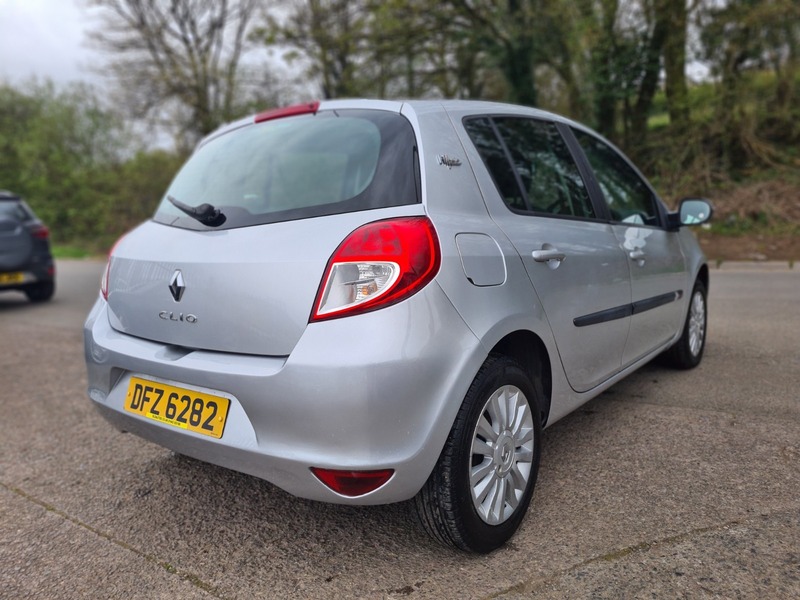 Used Renault Clio 2010 for sale - 78201381: Photo 5