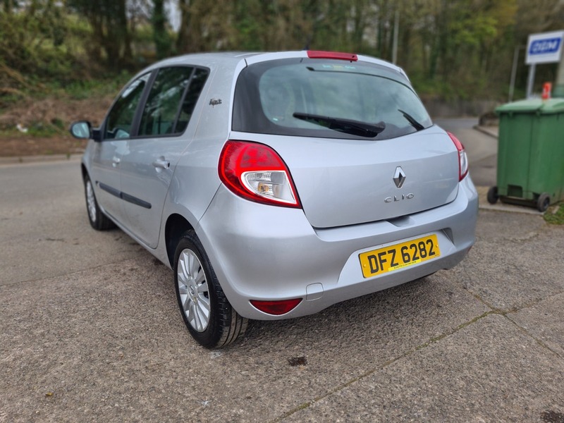 Used Renault Clio 2010 for sale - 78201381: Photo 8