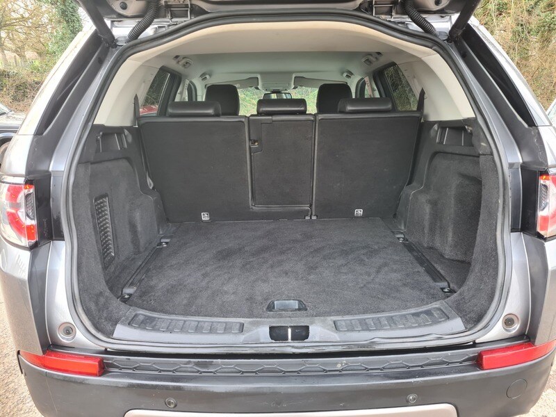 Used Land Rover Discovery Sport 2017 for sale - 77720692: Photo 12