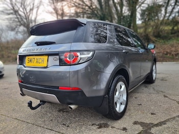 Used Land Rover Discovery Sport 2017 for sale - 77720692: Photo